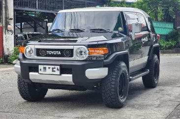 2015 Toyota FJ Cruiser  4.0L V6 in Manila, Metro Manila