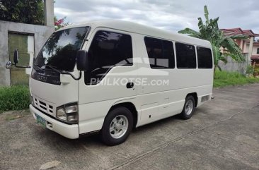 2013 Isuzu I-van in Caloocan, Metro Manila