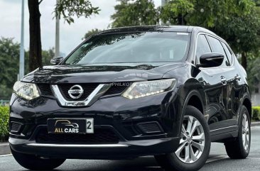 2015 Nissan X-Trail 2.0L 4x2 CVT in Makati, Metro Manila