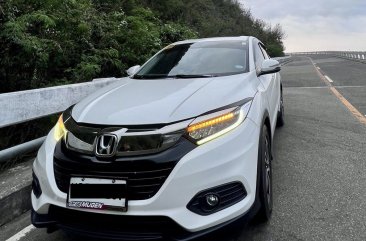 Selling Pearl White Honda Hr-V 2019 in Quezon City