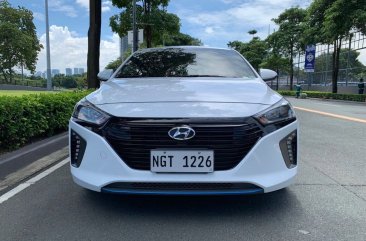 Pearl White Hyundai Ioniq 2021 for sale in Automatic