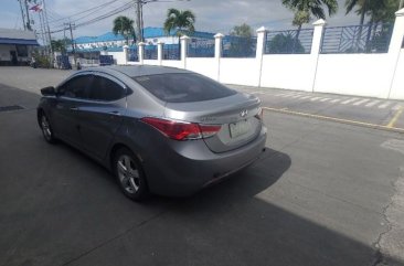 Selling White Hyundai Elantra 2013 in Marikina