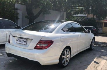 Selling White Mercedes-Benz C-Class 2012 in Pasig