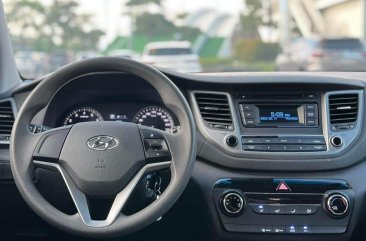 White Hyundai Tucson 2017 for sale in Makati