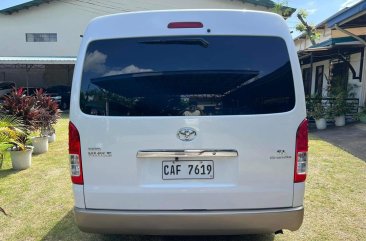 White Toyota Hiace 2017 for sale in Automatic