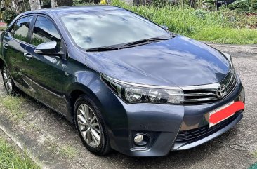 White Toyota Corolla altis 2015 for sale in Marikina