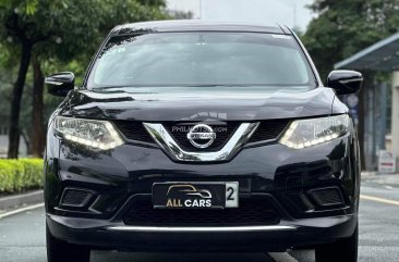 2015 Nissan X-Trail 2.0L 4x2 CVT in Makati, Metro Manila