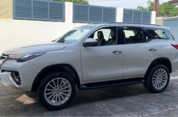 Pearl White Toyota Fortuner 2018 for sale in Automatic