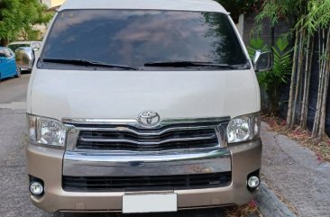 Selling White Toyota Hiace Super Grandia 2015 in Pasay