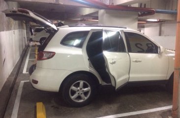 Selling White Hyundai Santa Fe 2009 in Pateros