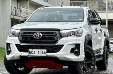 White Toyota Hilux 2019 for sale in Automatic