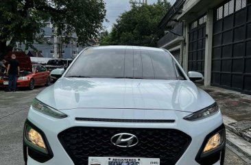 Selling White Hyundai KONA 2019 in Quezon City