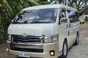 Selling Pearl White Toyota Hiace Super Grandia 2018 in Caloocan