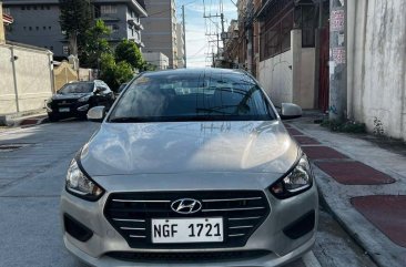 Sell White 2020 Hyundai Reina in Quezon City