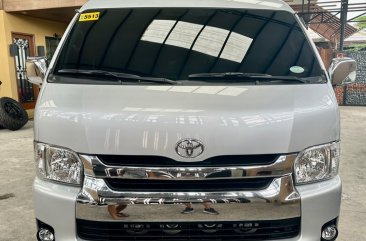 White Toyota Hiace 2017 for sale in Automatic