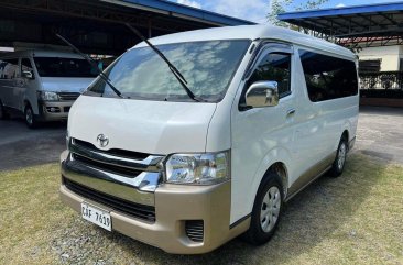 White Toyota Hiace 2017 for sale in Automatic