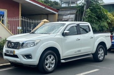 Sell White 2015 Nissan Navara in Lipa