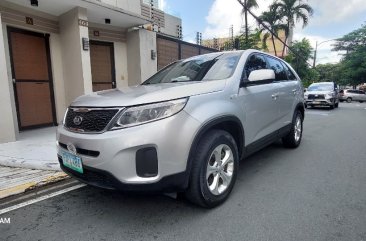 White Kia Sorento 2013 for sale in Mandaluyong