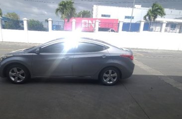 Selling White Hyundai Elantra 2013 in Marikina