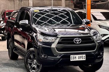 Sell White 2021 Toyota Hilux in Parañaque