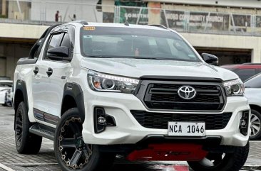 White Toyota Hilux 2019 for sale in Automatic