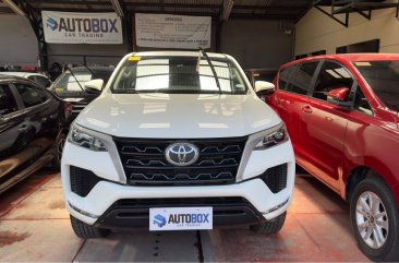 Selling White Toyota Fortuner 2023 in Quezon City