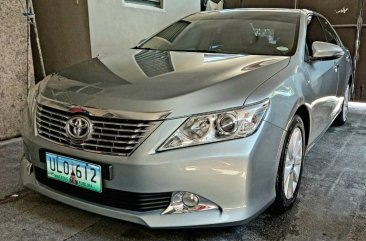 Selling White Toyota Camry 2013 in Pasig