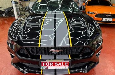 White Ford Mustang 2019 for sale in Automatic