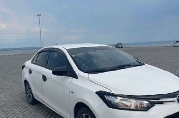 White Toyota Vios 2015 for sale in Dasmariñas