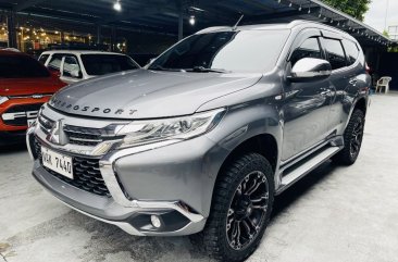 White Mitsubishi Montero sport 2018 for sale in Las Piñas