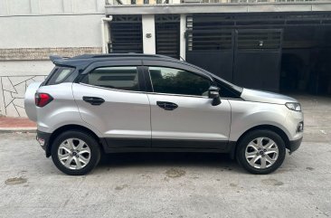 Sell White 2017 Ford Escape in Valenzuela