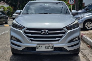 White Hyundai Tucson 2016 for sale in Automatic