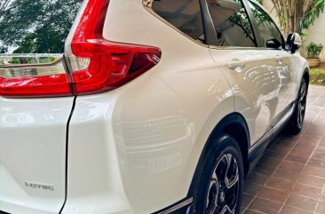 Selling White Honda Cr-V 2018 in Quezon City