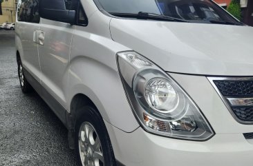 Sell White 1956 Hyundai Grand starex in Quezon City