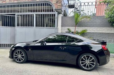 Selling White Toyota 86 2018 in Quezon City