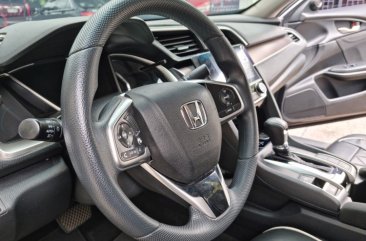 Sell White 2019 Honda Civic in Manila