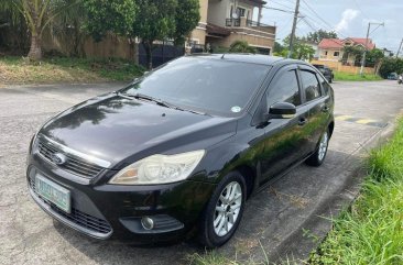 Sell Yellow 2009 Ford Focus in Quezon City