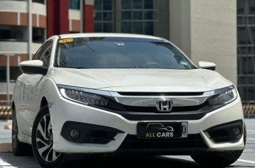 White Honda Civic 2018 for sale in Automatic