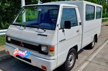 White Mitsubishi L300 2003 for sale in Manual