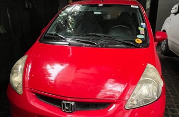 Selling White Honda Jazz 2005 in Marikina