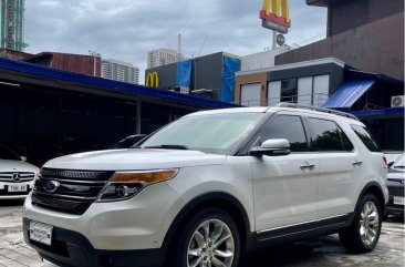 White Ford Explorer 2014 for sale in Pasig