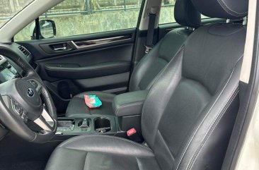 Selling White Subaru Legacy 2017 in Manila