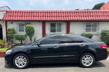 White Toyota Camry 2010 for sale in Quezon City