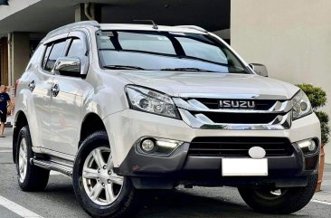 2017 Isuzu mu-X  3.0L LS-A 4x2 AT in Makati, Metro Manila