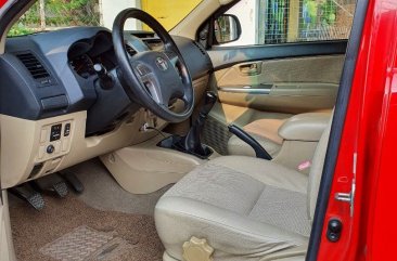 White Toyota Hilux 2014 for sale in Muntinlupa