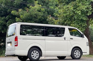 White Toyota Hiace 2016 for sale in Manual