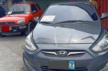 Selling White Hyundai Accent 2013 in Manila
