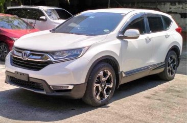 White Honda Cr-V 2018 for sale in Quezon City