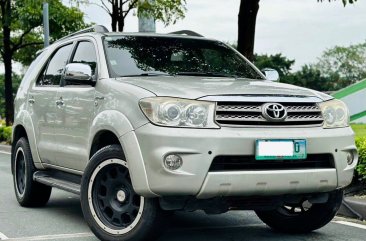 Sell White 2010 Toyota Fortuner in Makati