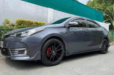 Sell White 2018 Toyota Corolla altis in Manila